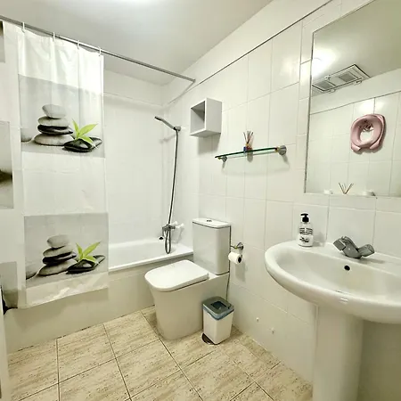 Pambnb - House Near To Beach, Terrace, Fiber Wi-fi, Bbq